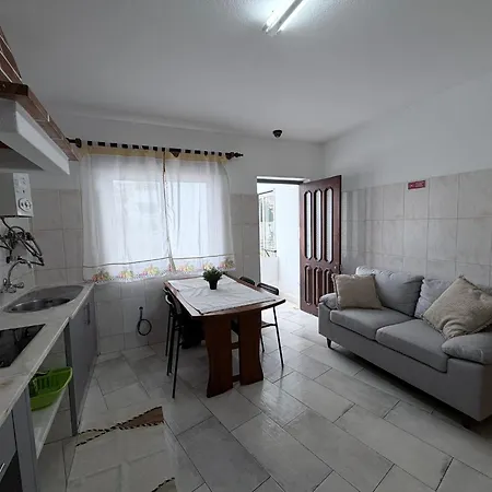 Lagos City Center Guest House & Hostel-3